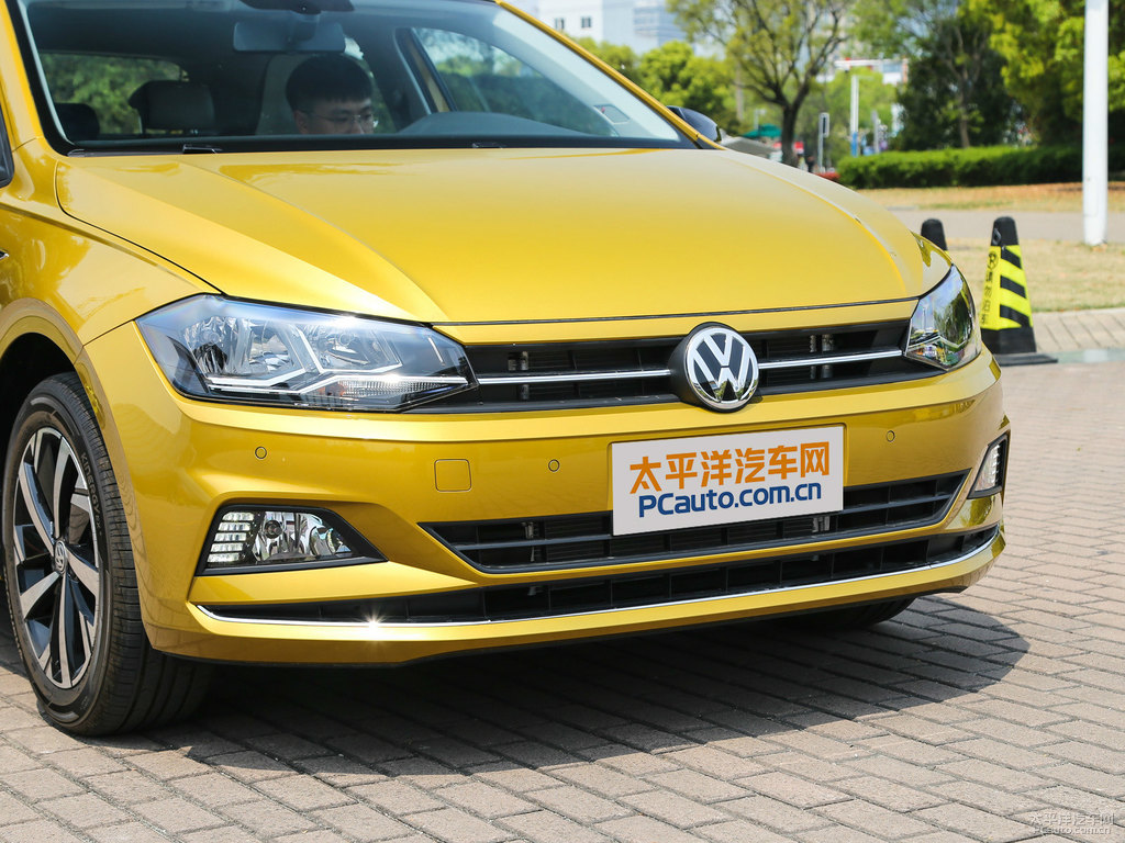 梵高金大眾Polo車頭外觀圖片