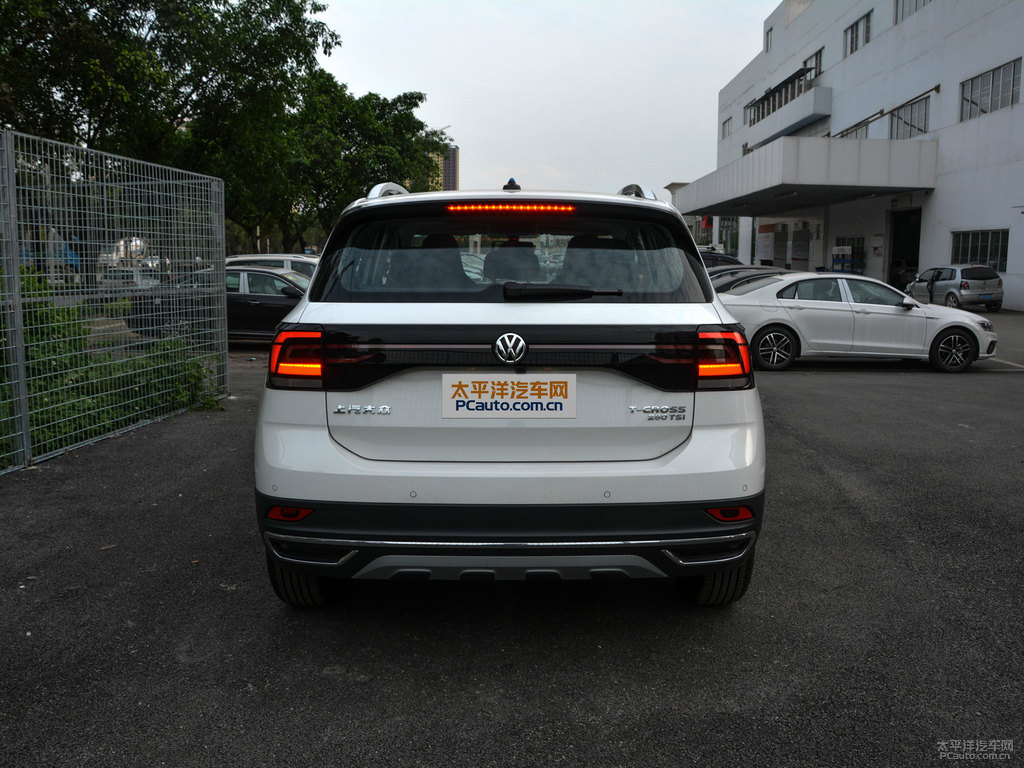 極地白途鎧車尾外觀圖片