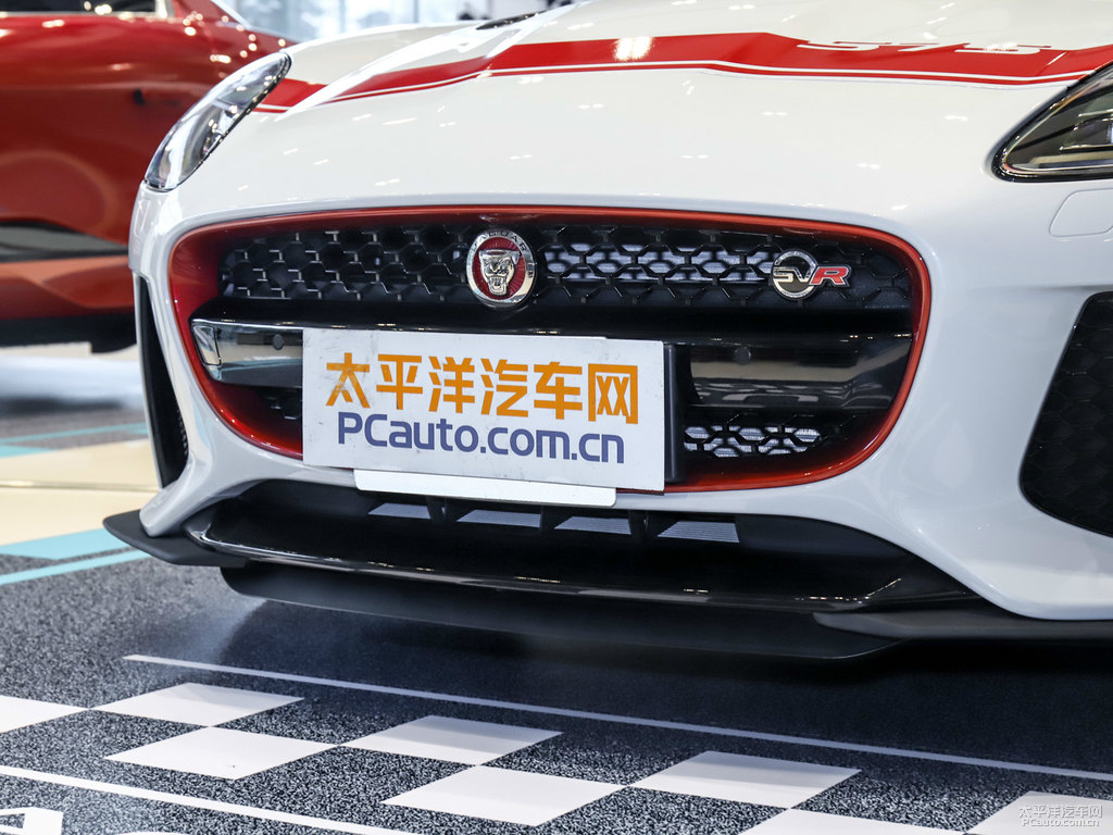 富士白捷豹F-TYPE車頭外觀圖片