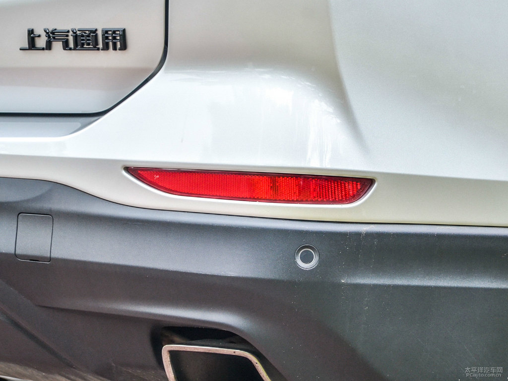 星河銀探界者車尾外觀圖片