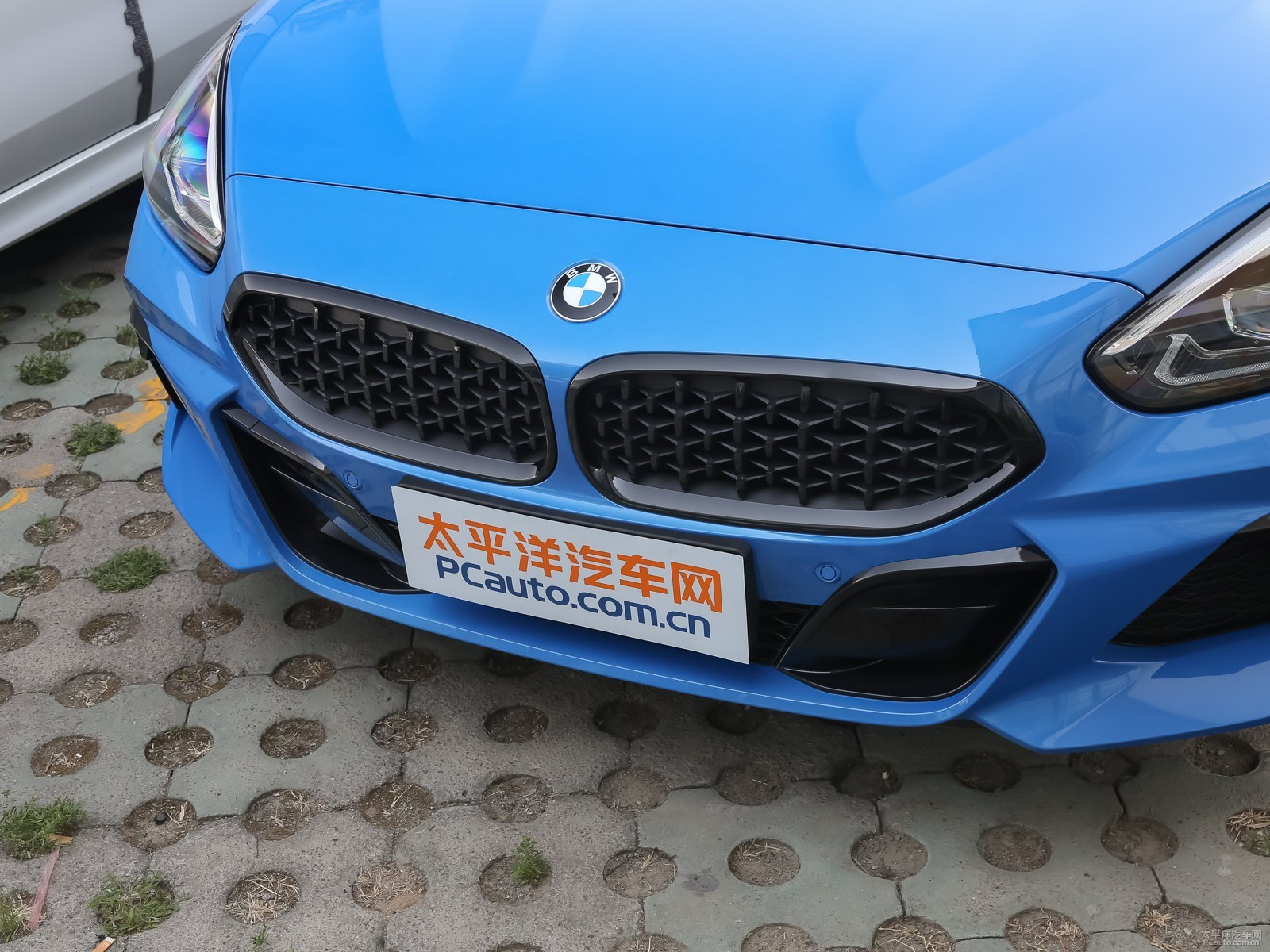寶馬Z4外觀高清大圖
