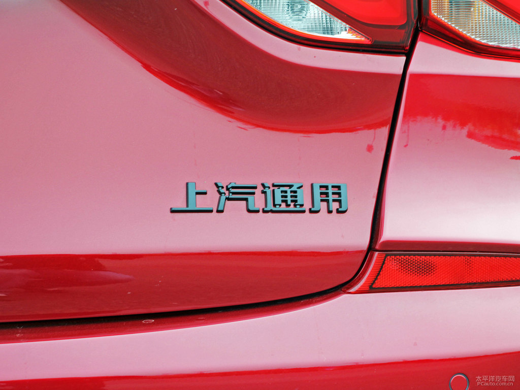 任性紅科魯澤車尾外觀圖片