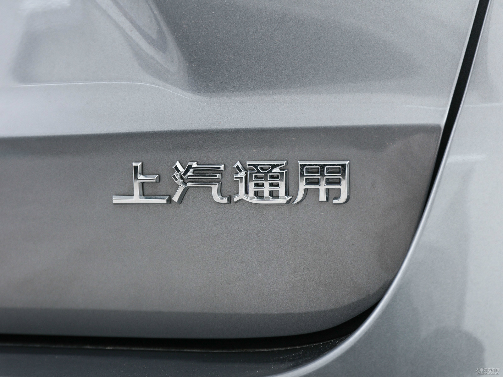 昂科威外觀高清大圖