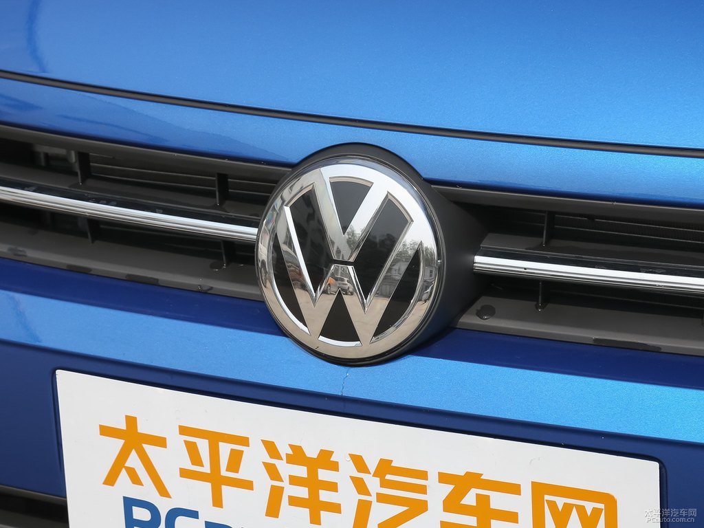皇家藍大眾Polo車頭外觀圖片