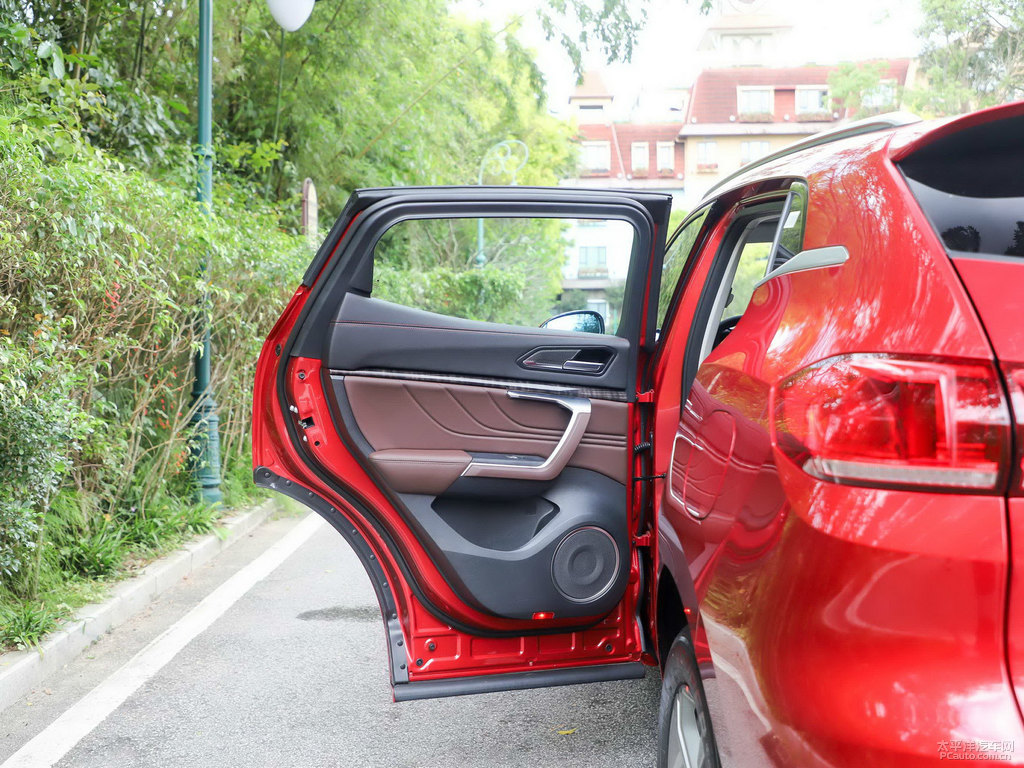 馬爾斯紅魏牌 VV5車廂內(nèi)飾圖片