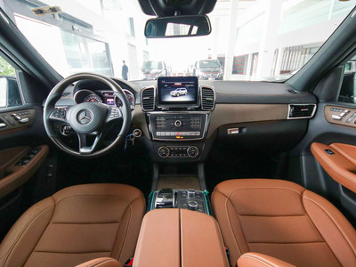 Lorinser GS500內(nèi)飾實(shí)拍圖