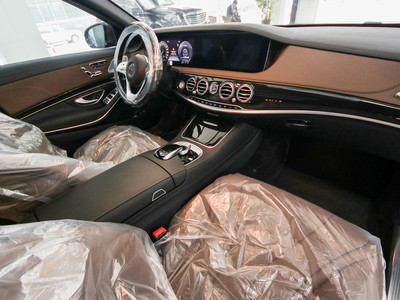 Lorinser MAYBACH S650内饰实拍图