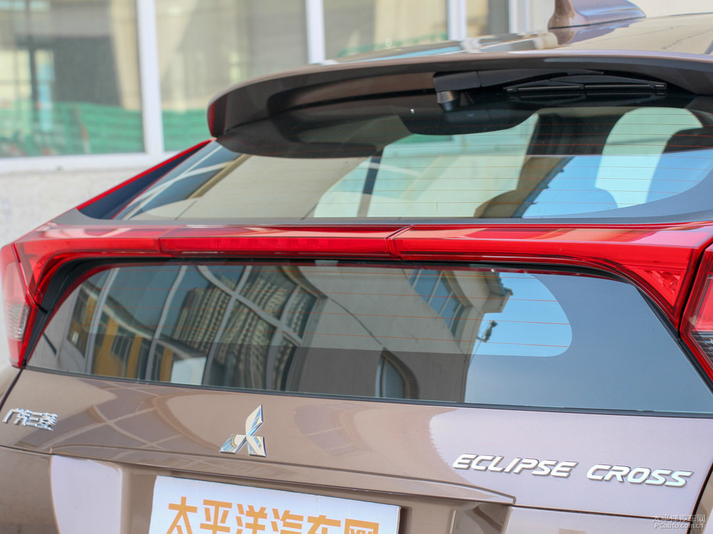 琥珀棕奕歌車尾外觀圖片