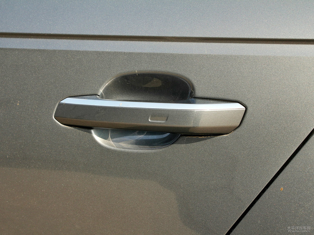 季風(fēng)灰?jiàn)W迪A4L車(chē)身外觀圖片