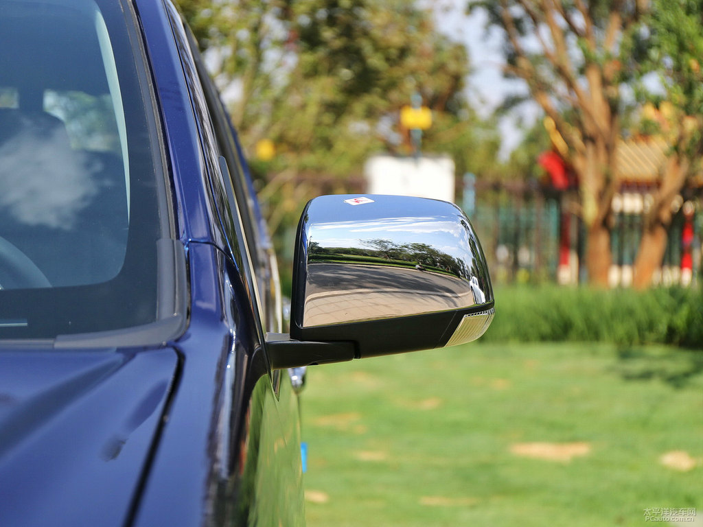 D-MAX܇^DƬ