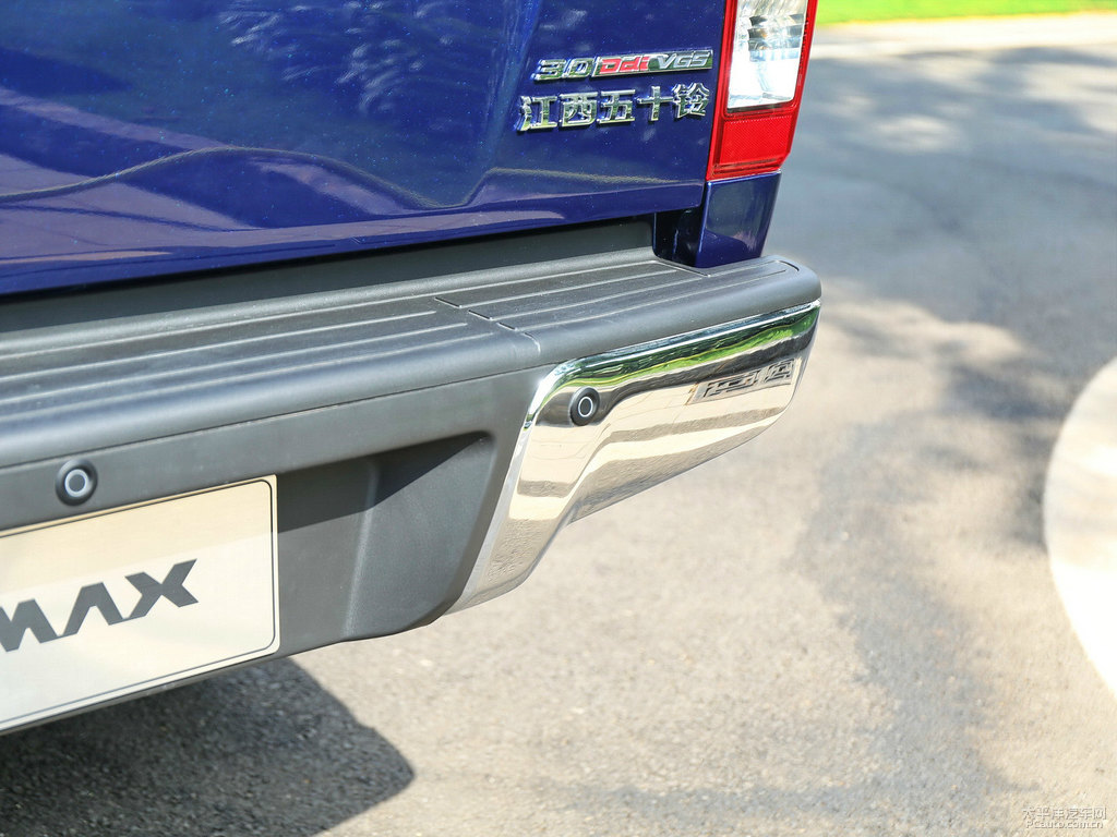 D-MAX܇β^DƬ