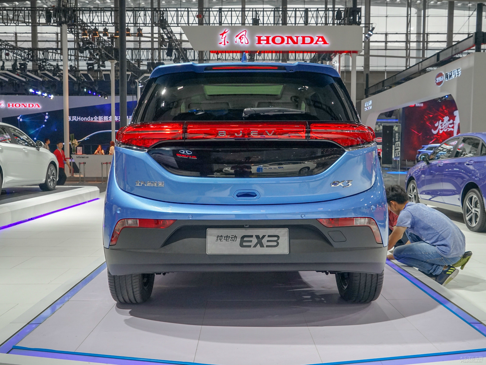 北京EX3外觀高清大圖