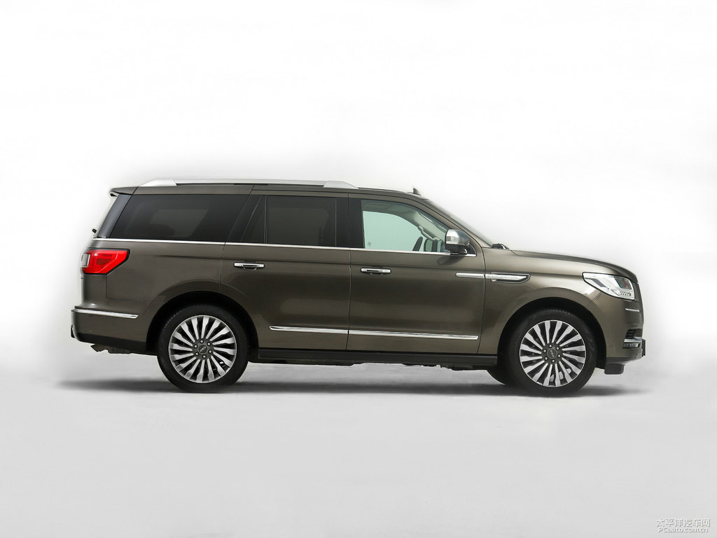 落霞金領(lǐng)航員整車(chē)外觀外觀圖片
