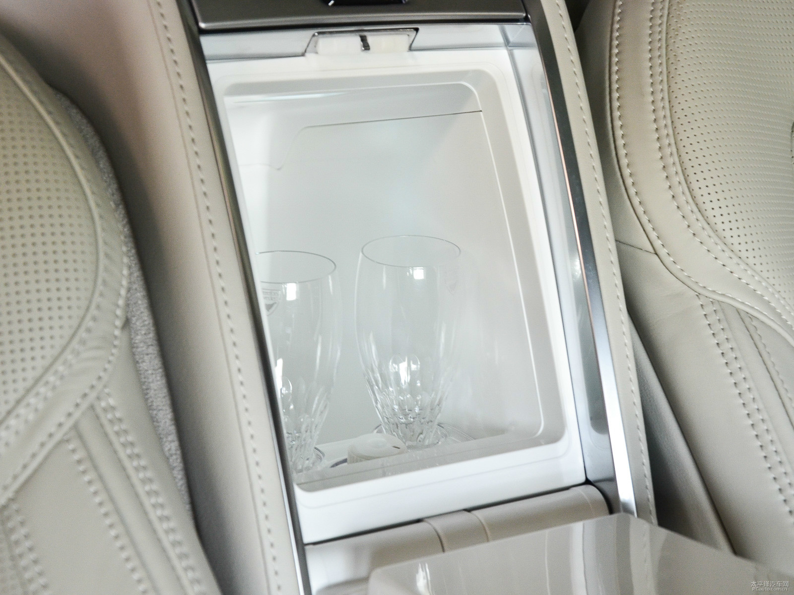 沃爾沃XC90新能源空間高清大圖