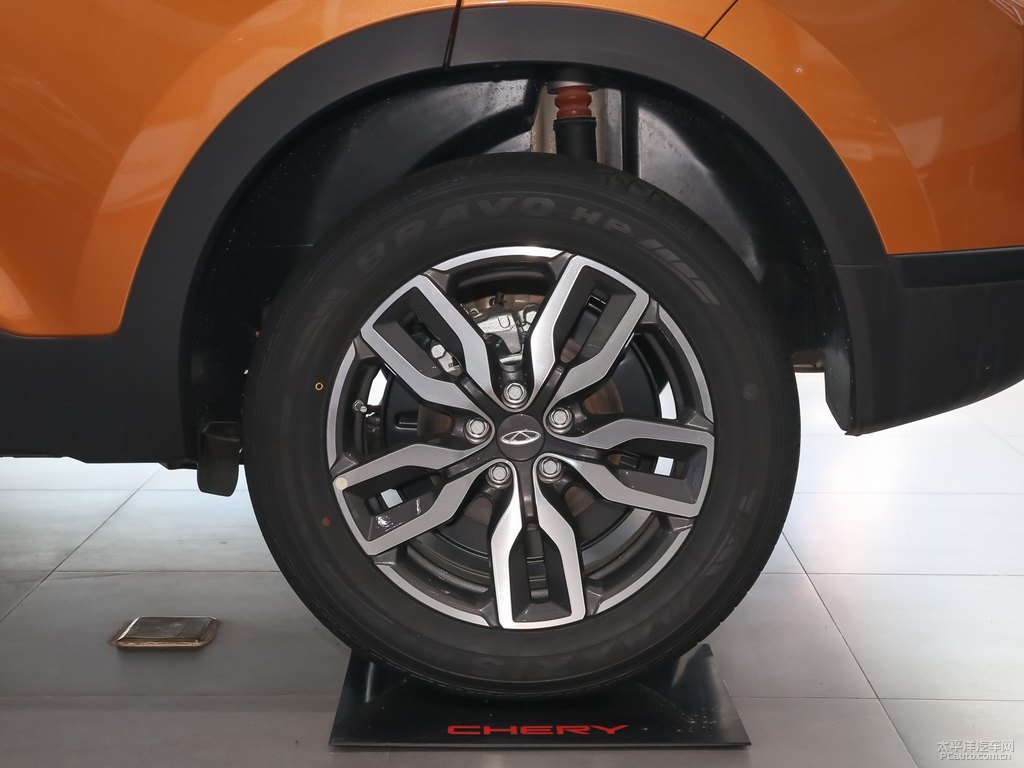 旭日橙瑞虎5x車(chē)身外觀圖片