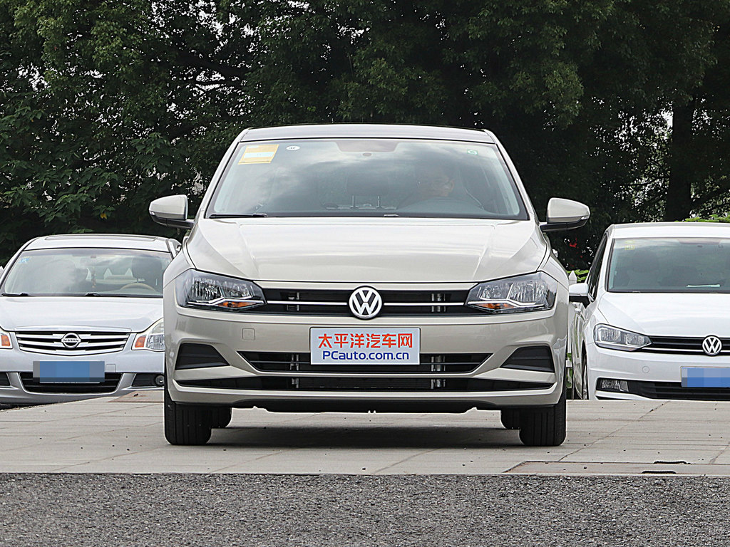 珠光銀大眾Polo整車外觀外觀圖片