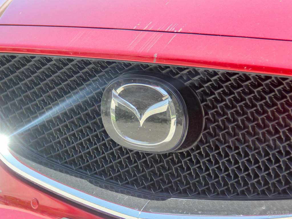 水晶魂動紅馬自達(dá)CX-5車頭外觀圖片