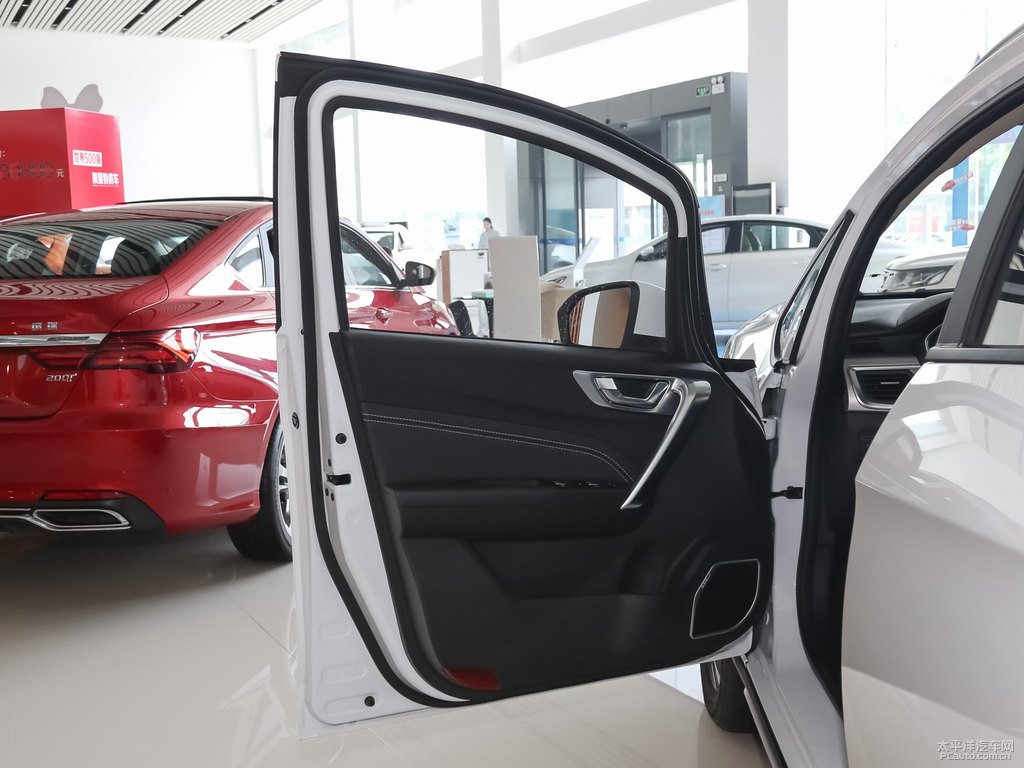 冰晶白遠景X3車廂內(nèi)飾圖片