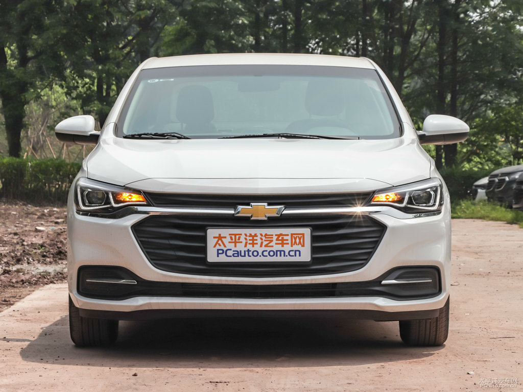 天真白科魯澤車頭外觀圖片