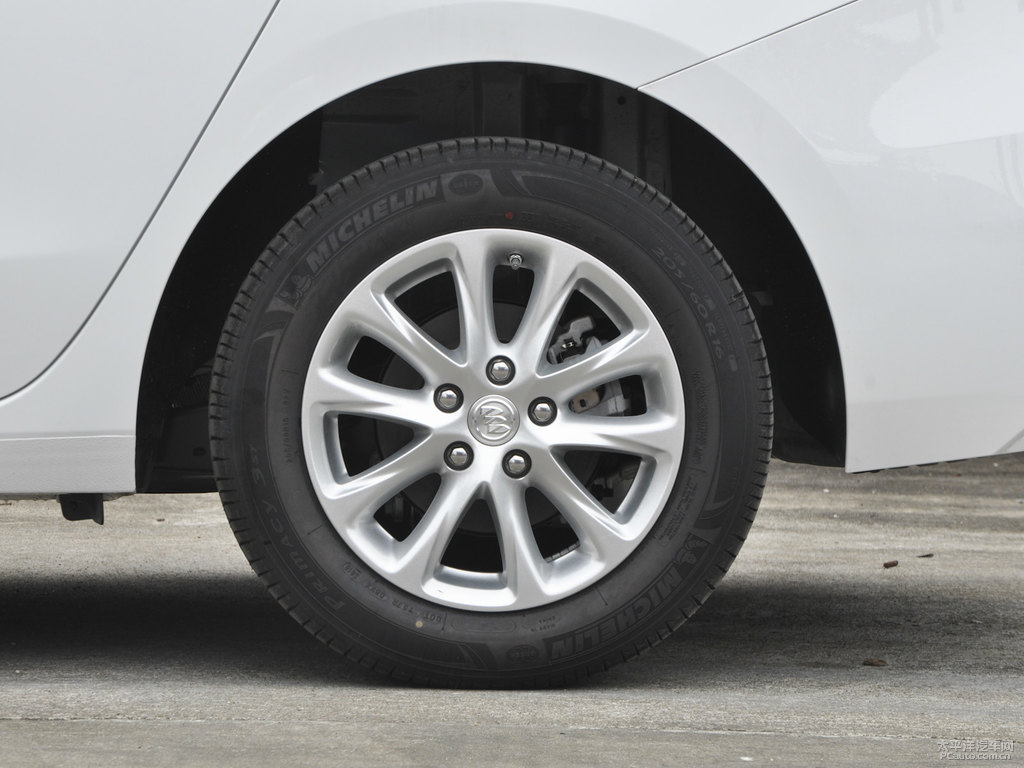 雪域白別克GL6車身外觀圖片
