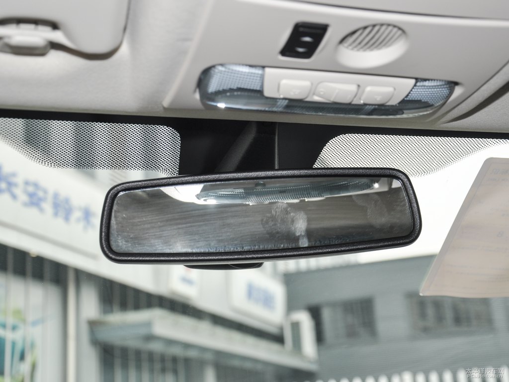 喜馬拉雅白翼搏車廂內(nèi)飾圖片