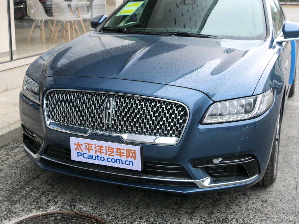 斐鉆藍(lán)林肯大陸車頭外觀圖片