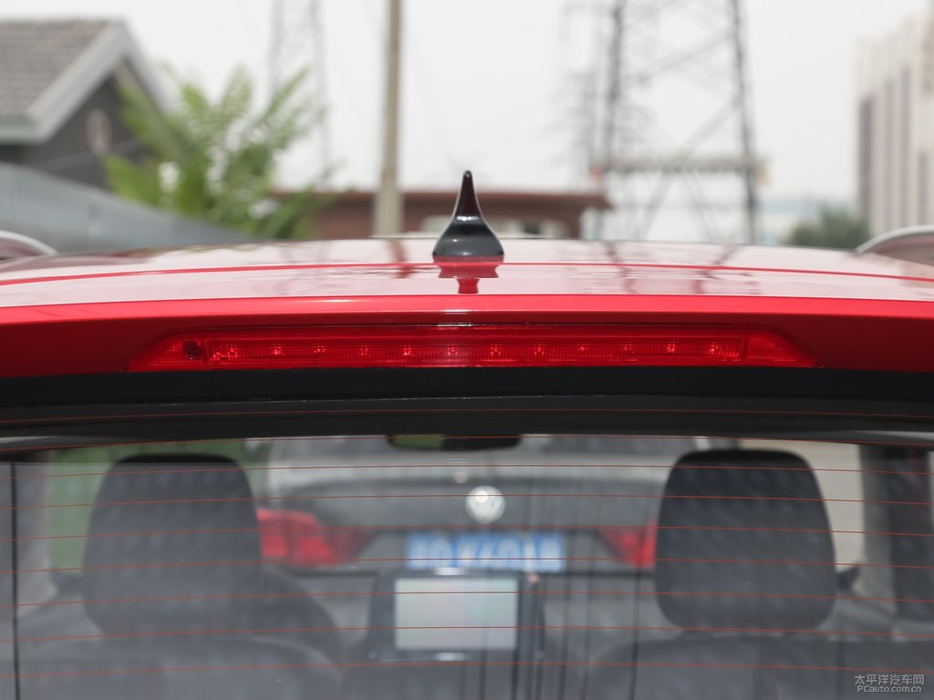 金屬紅寶駿510車尾外觀圖片