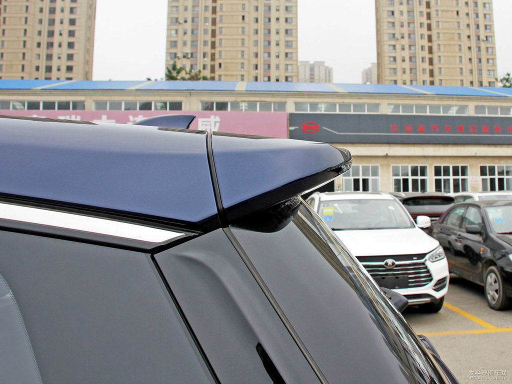 墨石藍(lán)宋MAX車(chē)尾外觀圖片