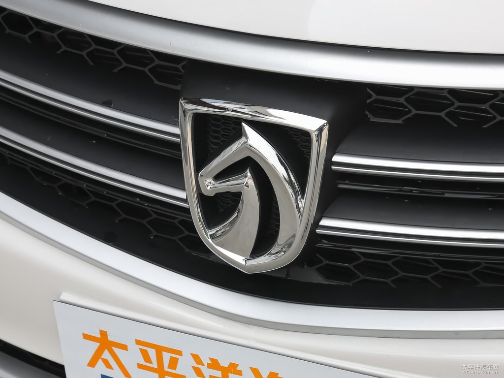 糖果白寶駿730車頭外觀圖片