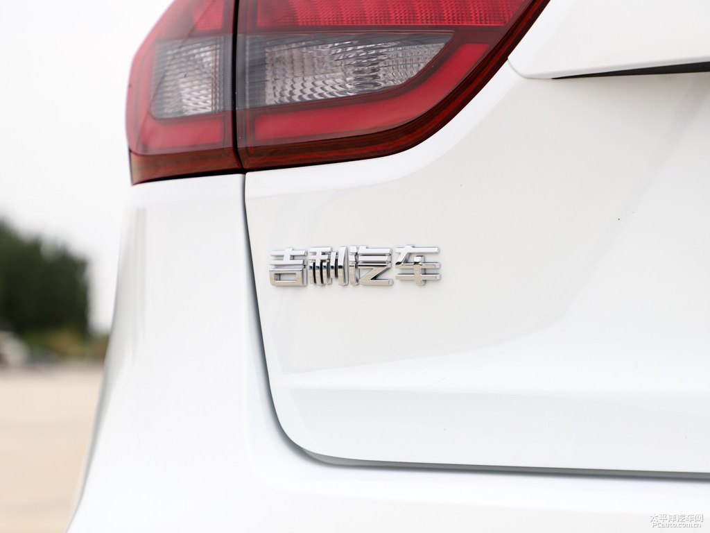 冰晶白遠(yuǎn)景X3車尾外觀圖片