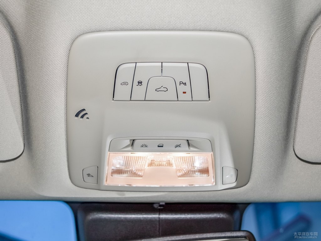 雪域白別克GL8車廂內(nèi)飾圖片