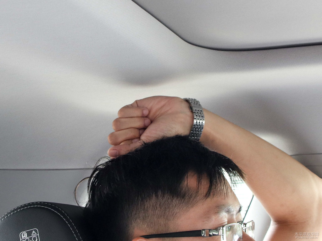 山脈灰宋Pro駕乘空間空間圖片