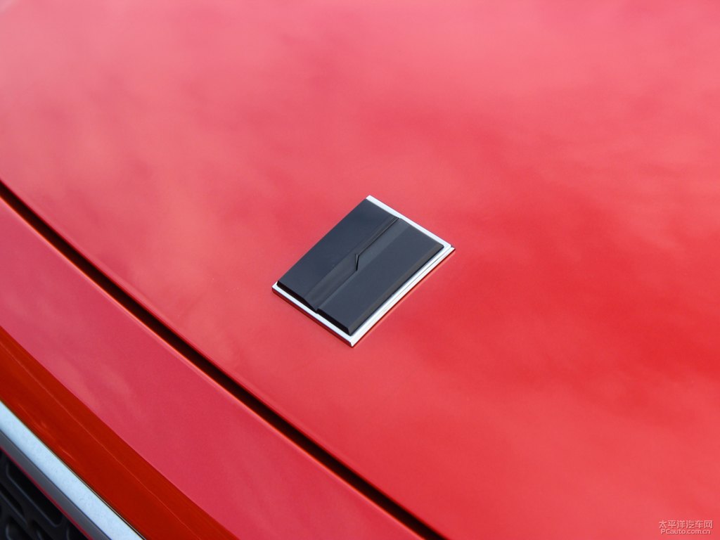 紅色領(lǐng)克01車頭外觀圖片
