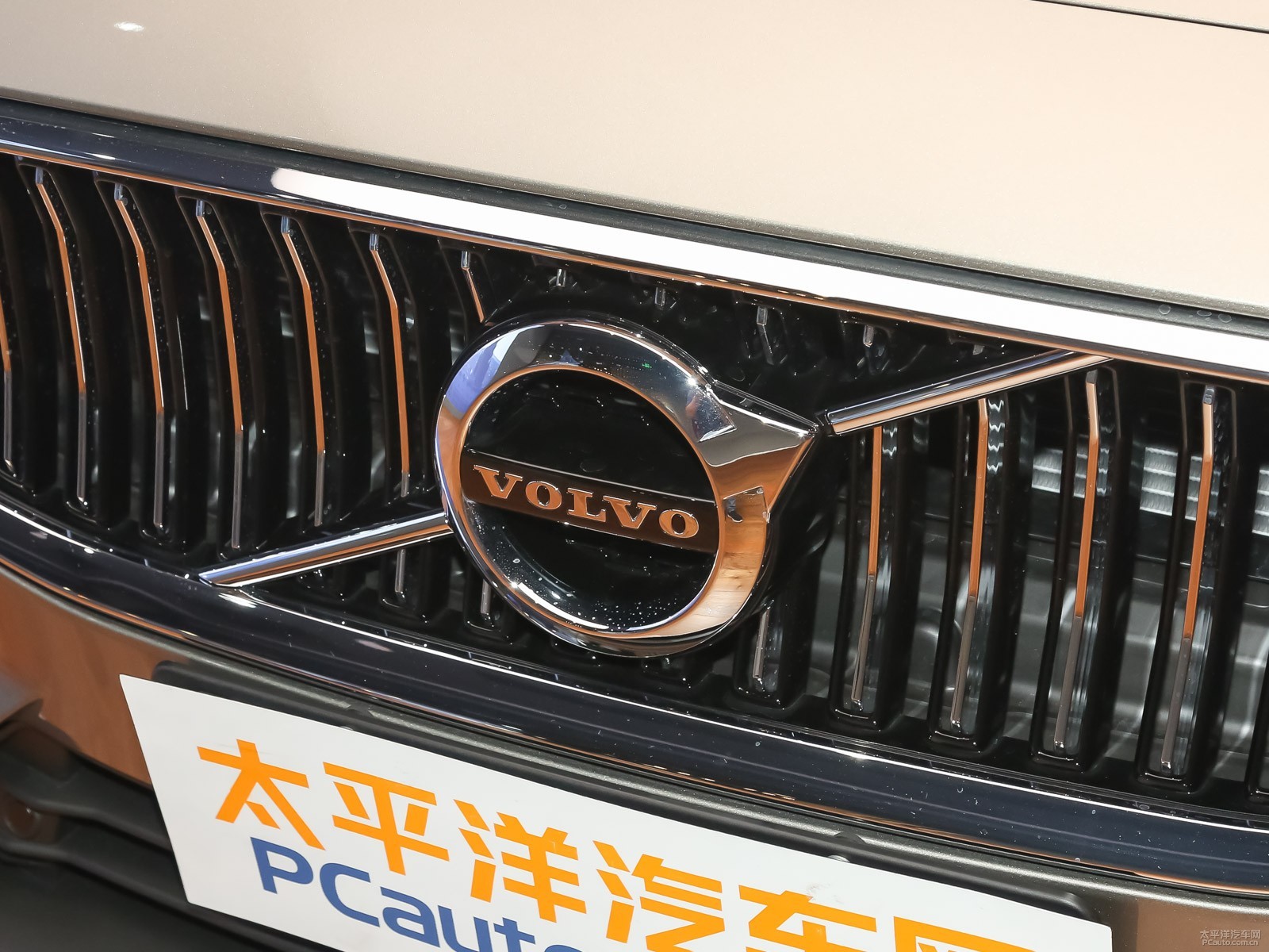 沃爾沃V60外觀高清大圖
