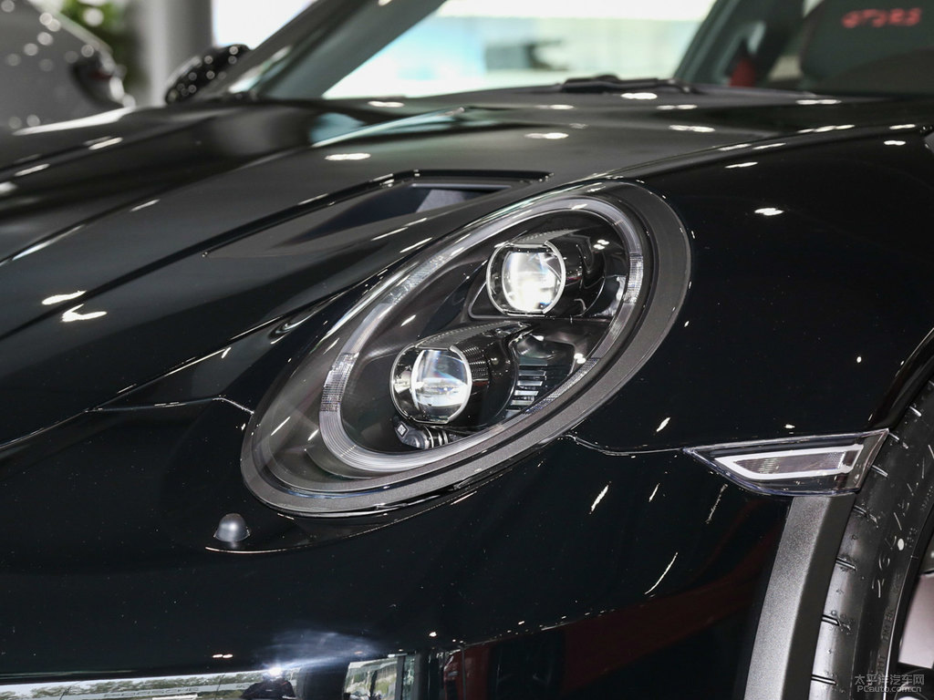 黑色保時捷911車頭外觀圖片