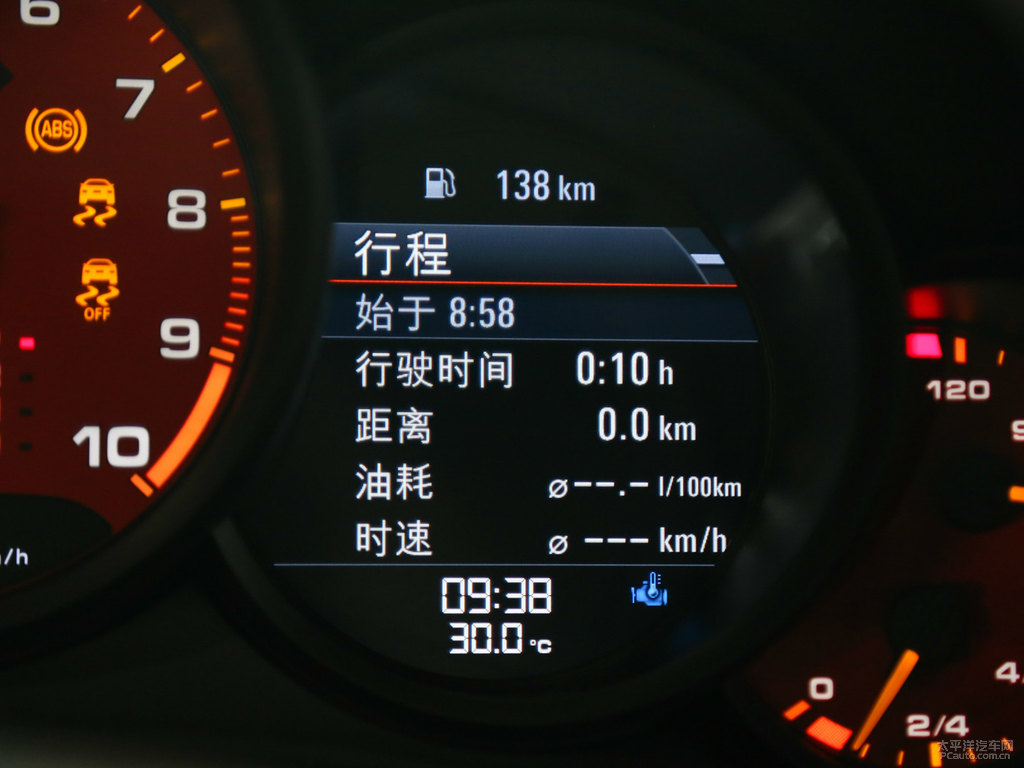 黑色保時捷911中控內(nèi)飾圖片