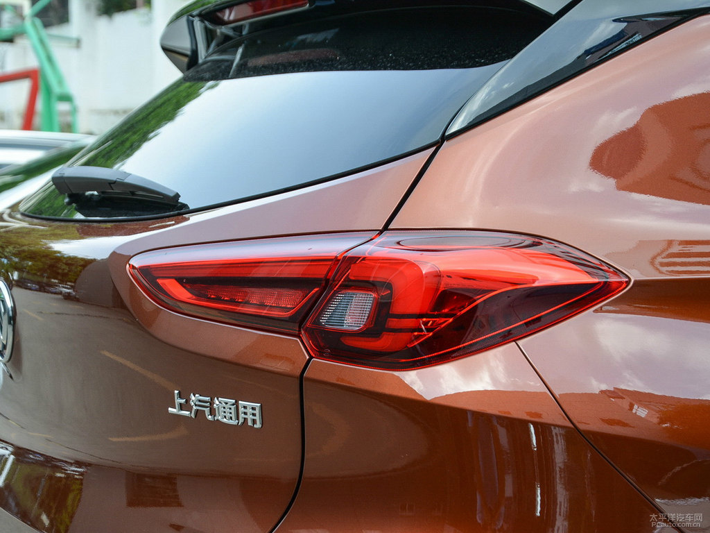 糖杏仁昂科拉車尾外觀圖片
