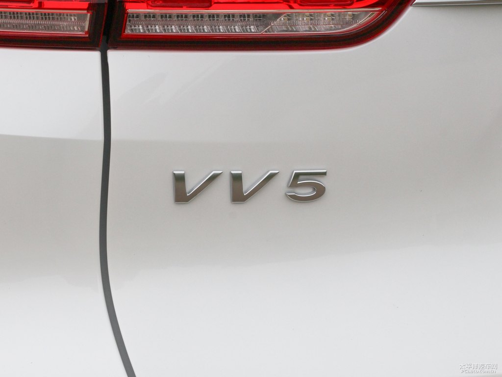 雪域白魏牌 VV5車尾外觀圖片
