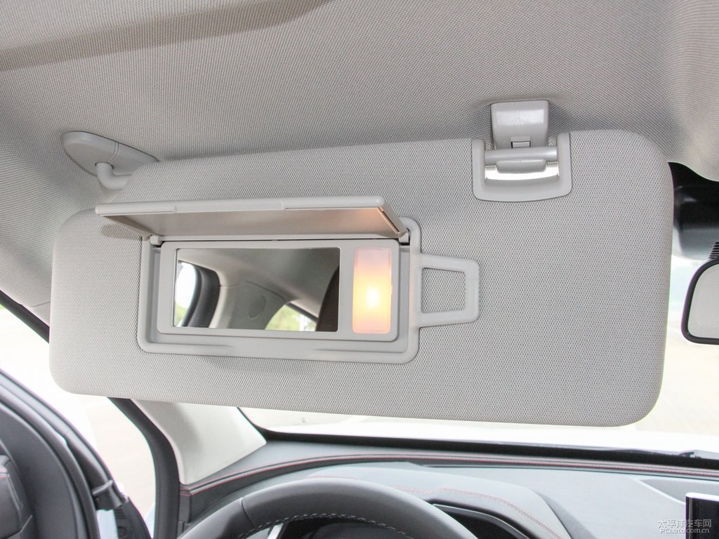 雪域白魏牌 VV5車廂內(nèi)飾圖片