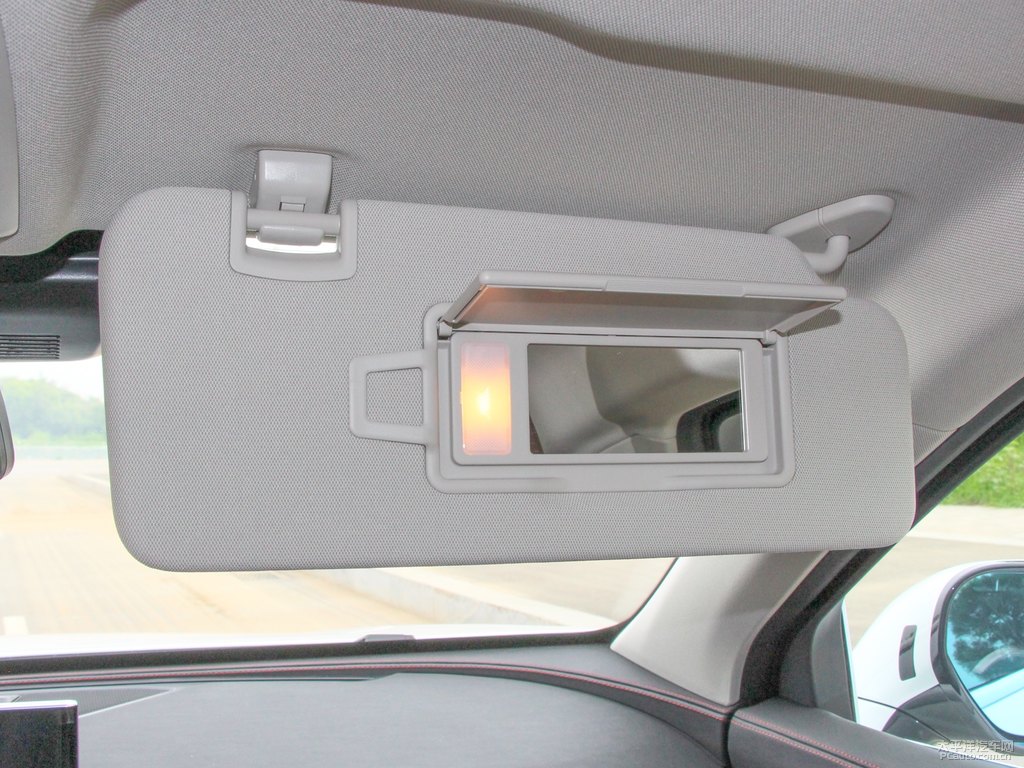 雪域白魏牌 VV5車廂內(nèi)飾圖片