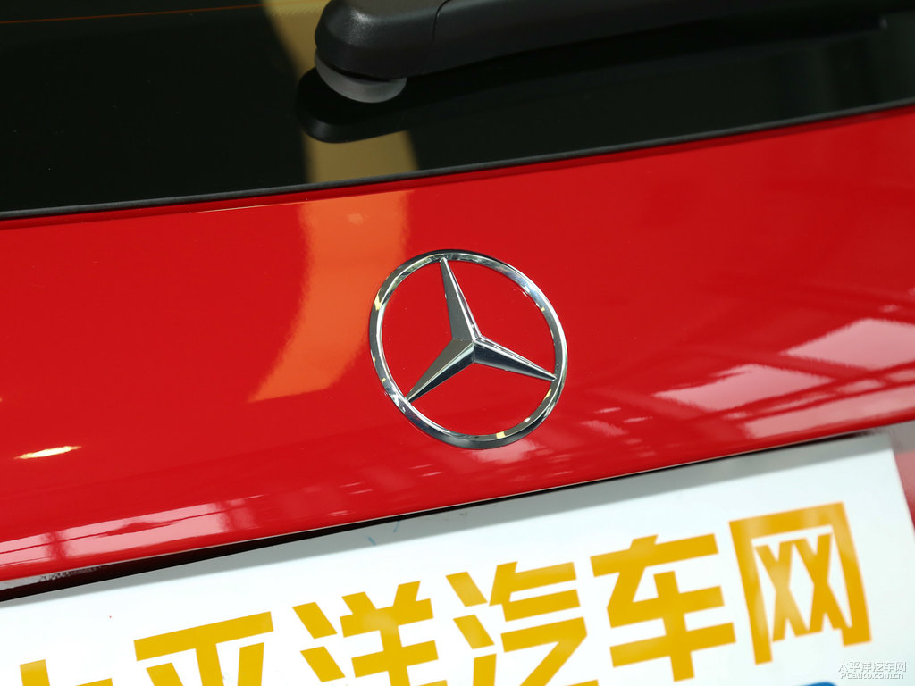 木星紅奔馳A級(進口)車尾外觀圖片