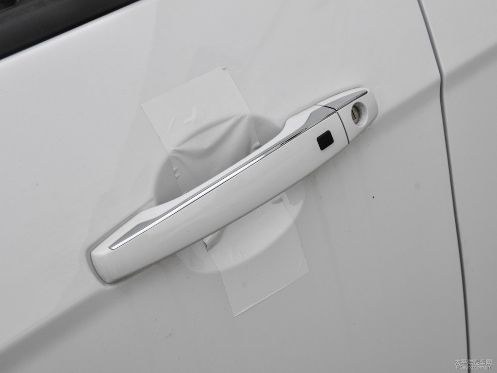 冰晶白新帝豪車身外觀圖片
