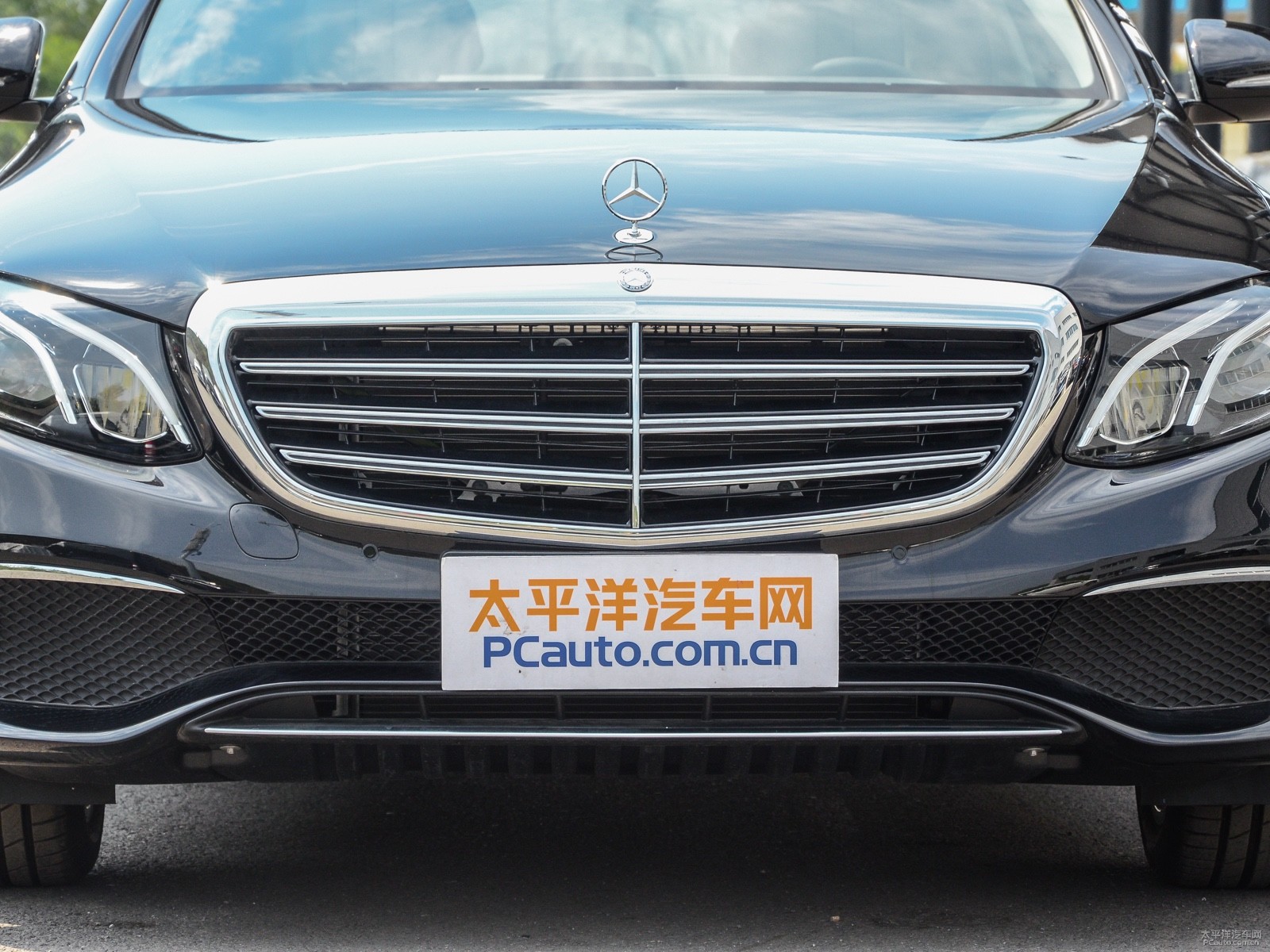奔馳E級外觀高清大圖