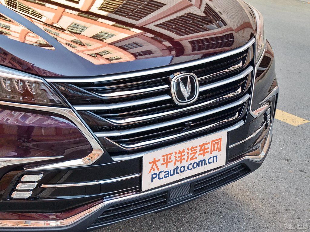 火巖棕長安CS85 COUPE車頭外觀圖片