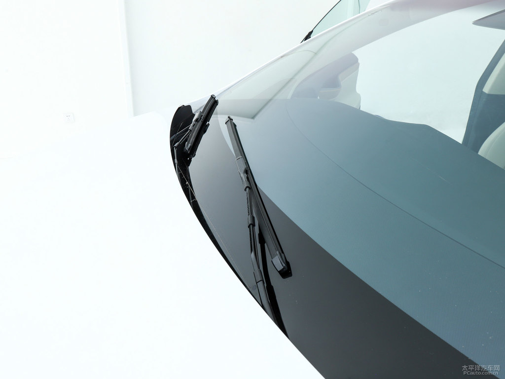 珍珠白Model X車身外觀圖片