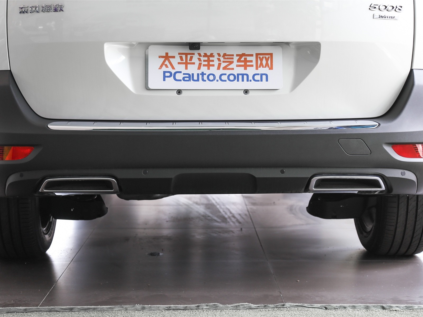 標(biāo)致5008外觀高清大圖
