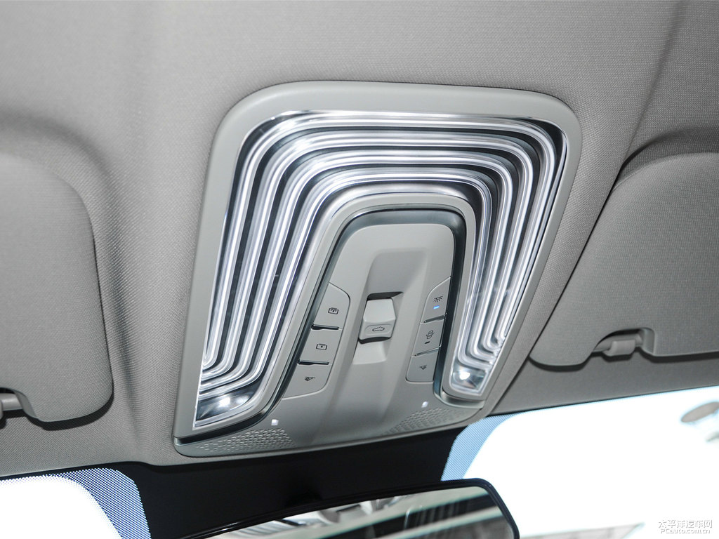 炫晶白長(zhǎng)安CS75 PLUS車廂內(nèi)飾圖片