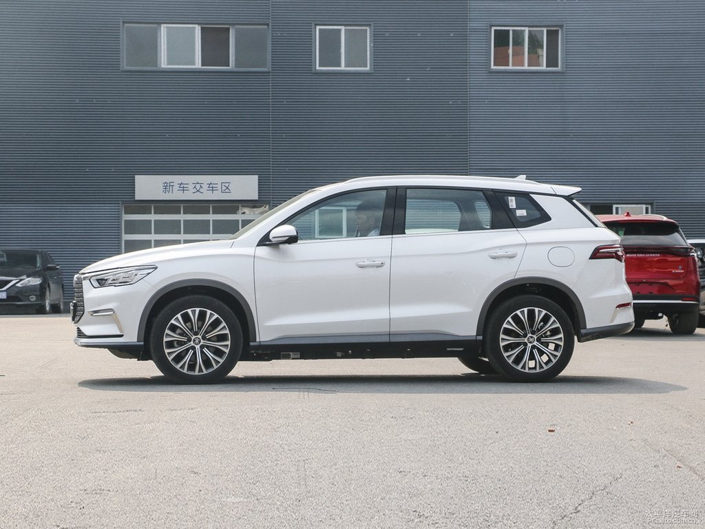 雪域白宋Pro新能源整車外觀外觀圖片