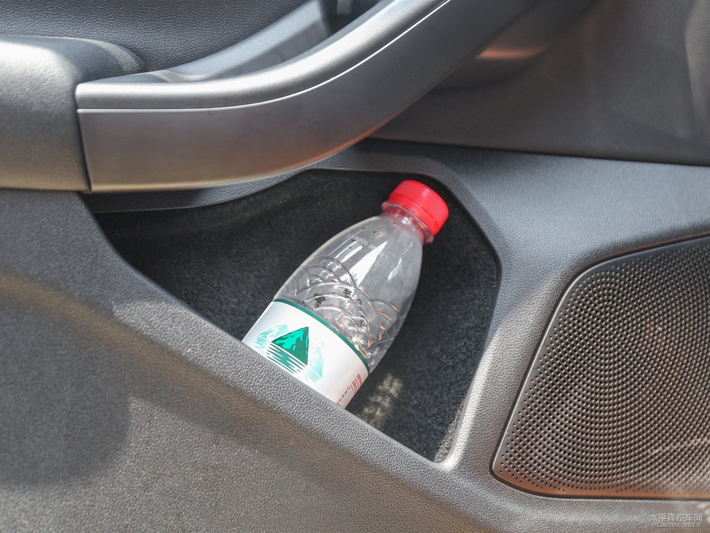 民謠棕福克斯整車外觀外觀圖片