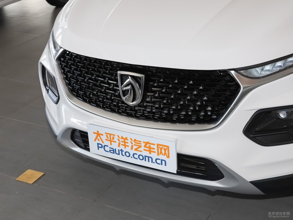 糖果白寶駿510車頭外觀圖片